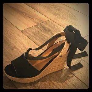 Ugg Shiloh Wedge Sandal